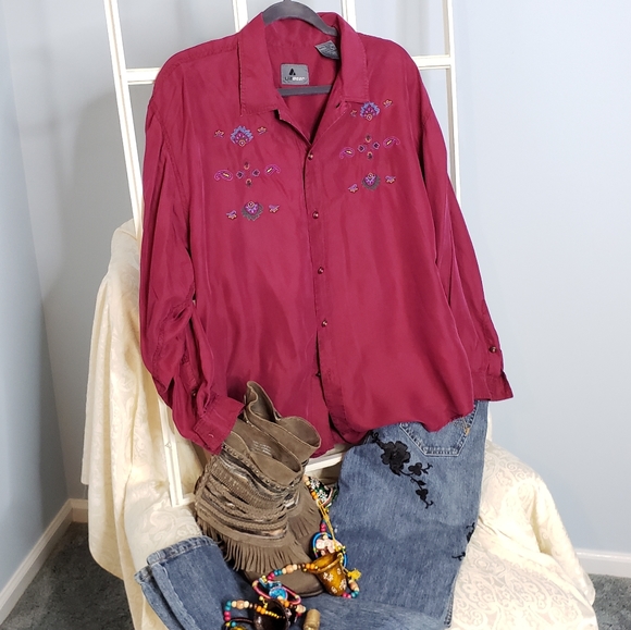 Vintage silk embroidered blouse - Picture 11 of 13